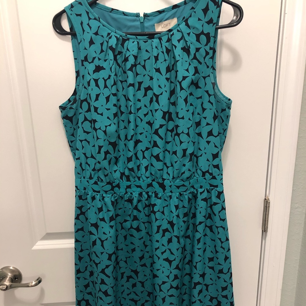 Sleeveless Blue Floral Dress